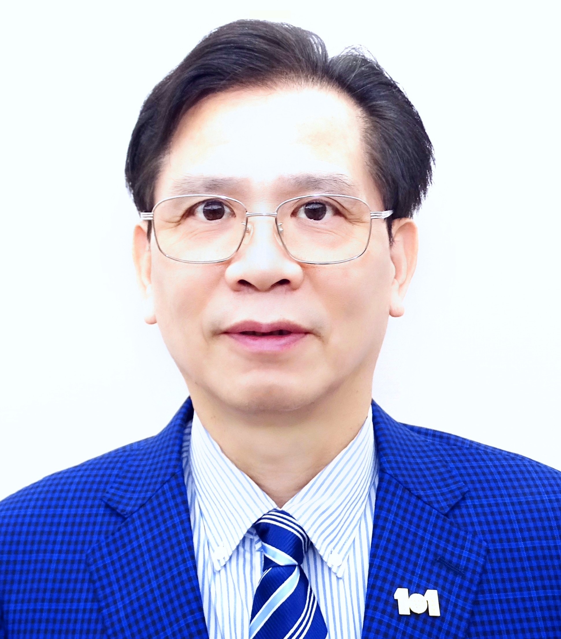 高秀成  監事